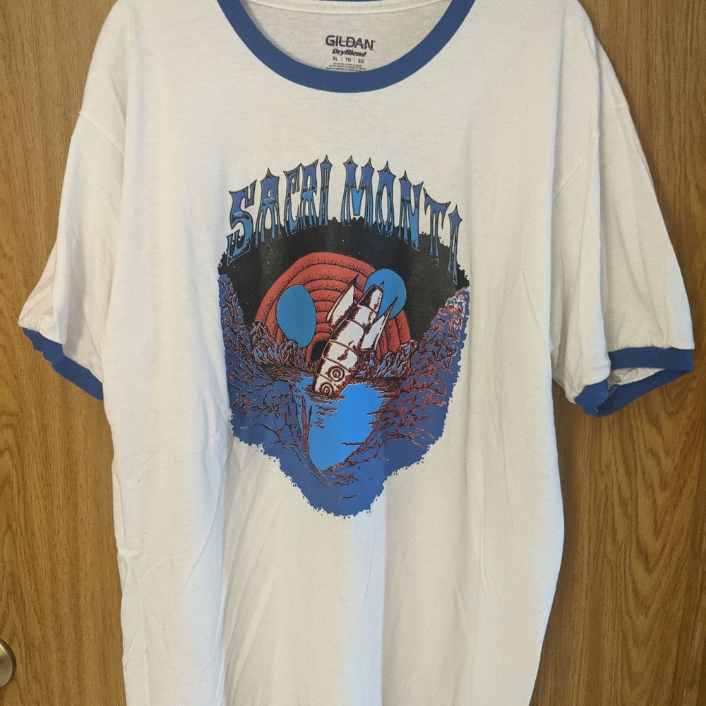 Sacri Monti Band Tee